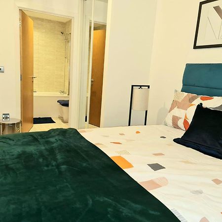 Exquisite Cosy 2-Bed Apartment In Salford Manchester Esterno foto