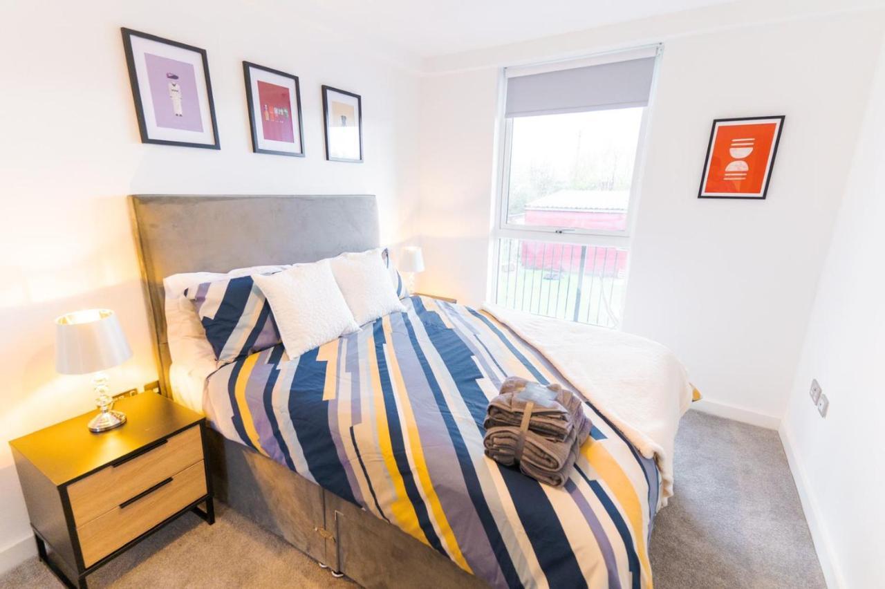 Exquisite Cosy 2-Bed Apartment In Salford Manchester Esterno foto